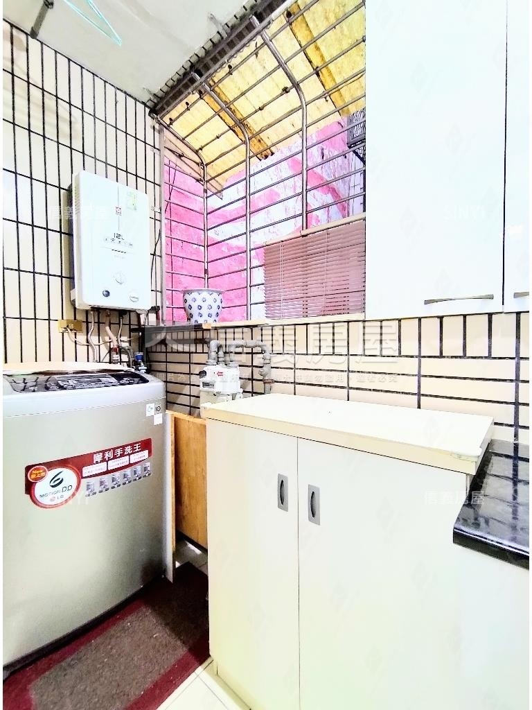 中山高樓方正管理電梯美居房屋室內格局與周邊環境