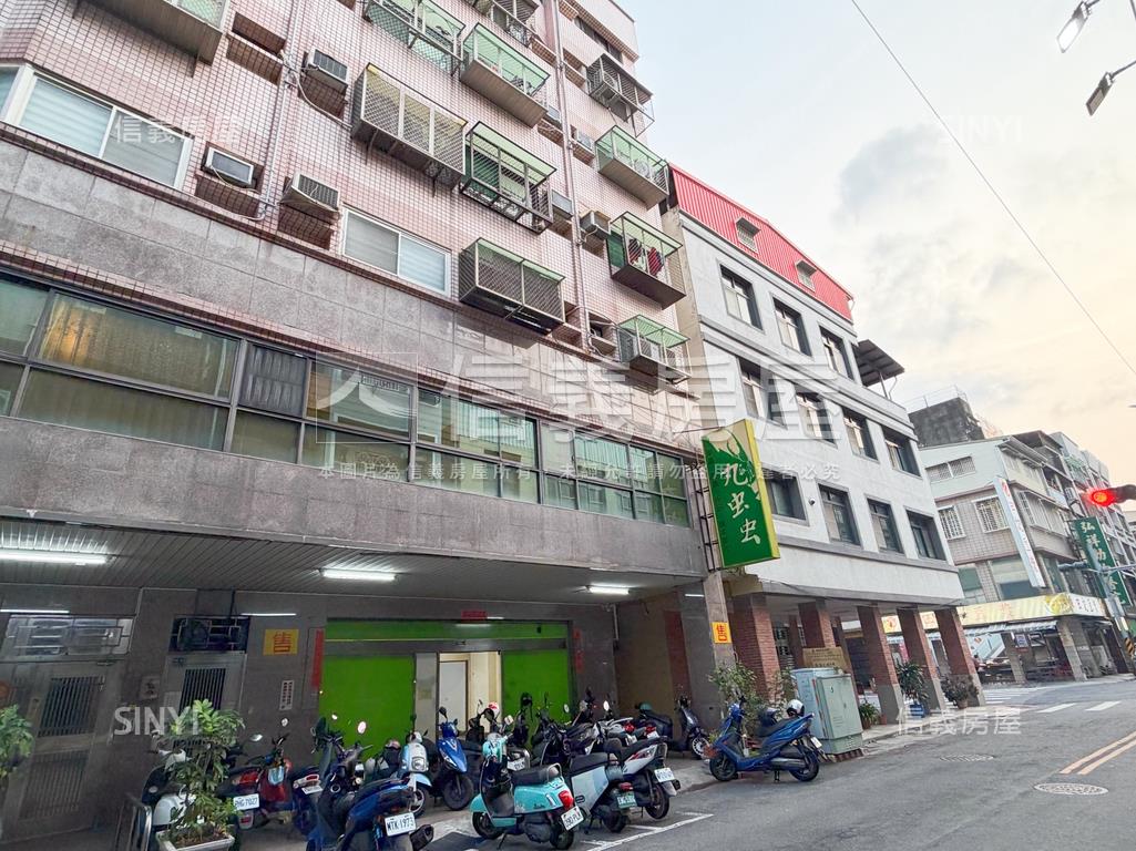 【無住字樣】８米面寬店房屋室內格局與周邊環境
