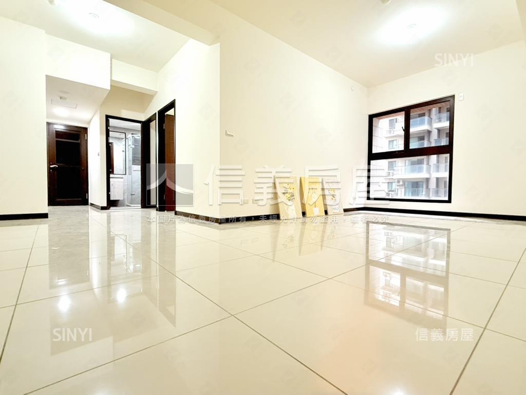 鴻灃青綠樹兩房房屋室內格局與周邊環境