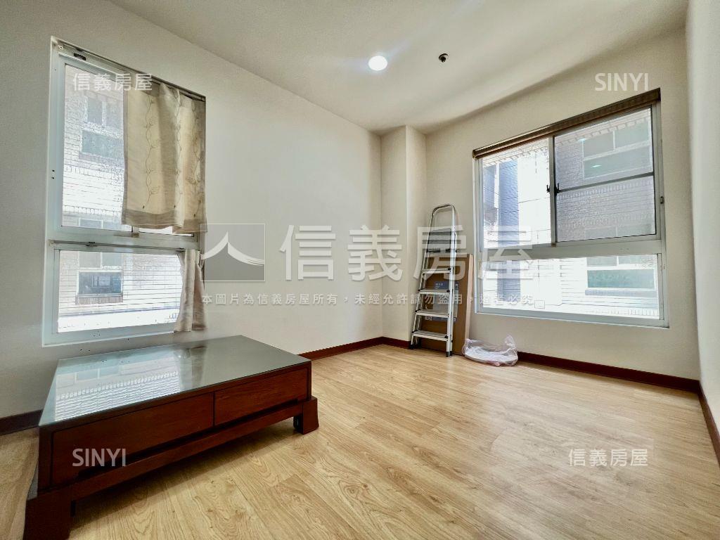 太子龍稀有四房景觀雙車宅房屋室內格局與周邊環境