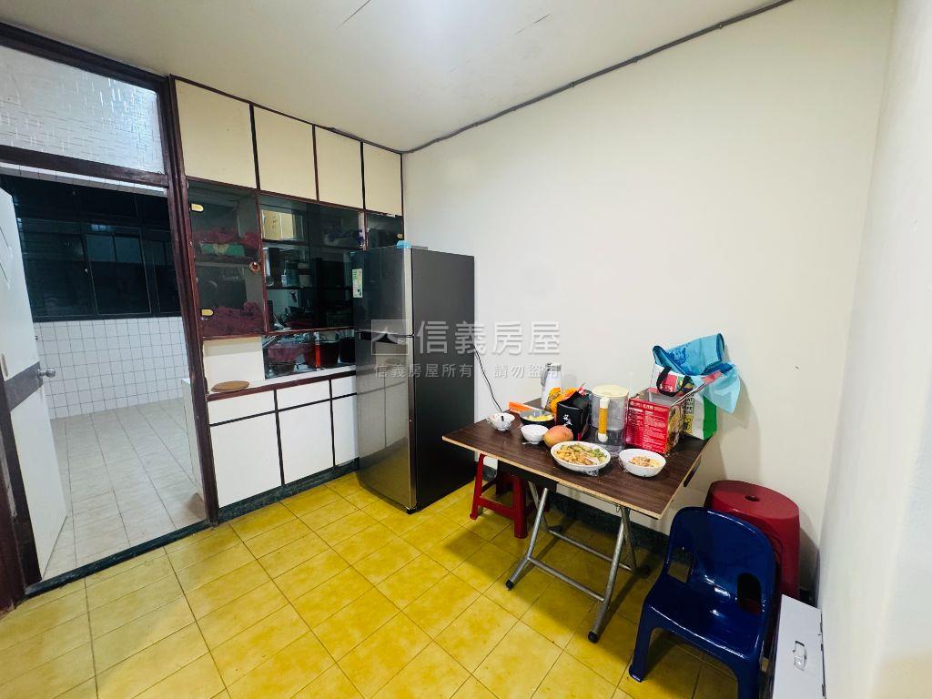 近捷運方正美寓房屋室內格局與周邊環境