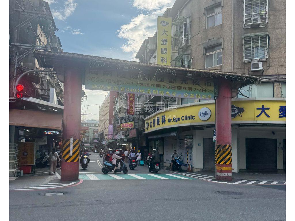 近捷運方正美寓房屋室內格局與周邊環境