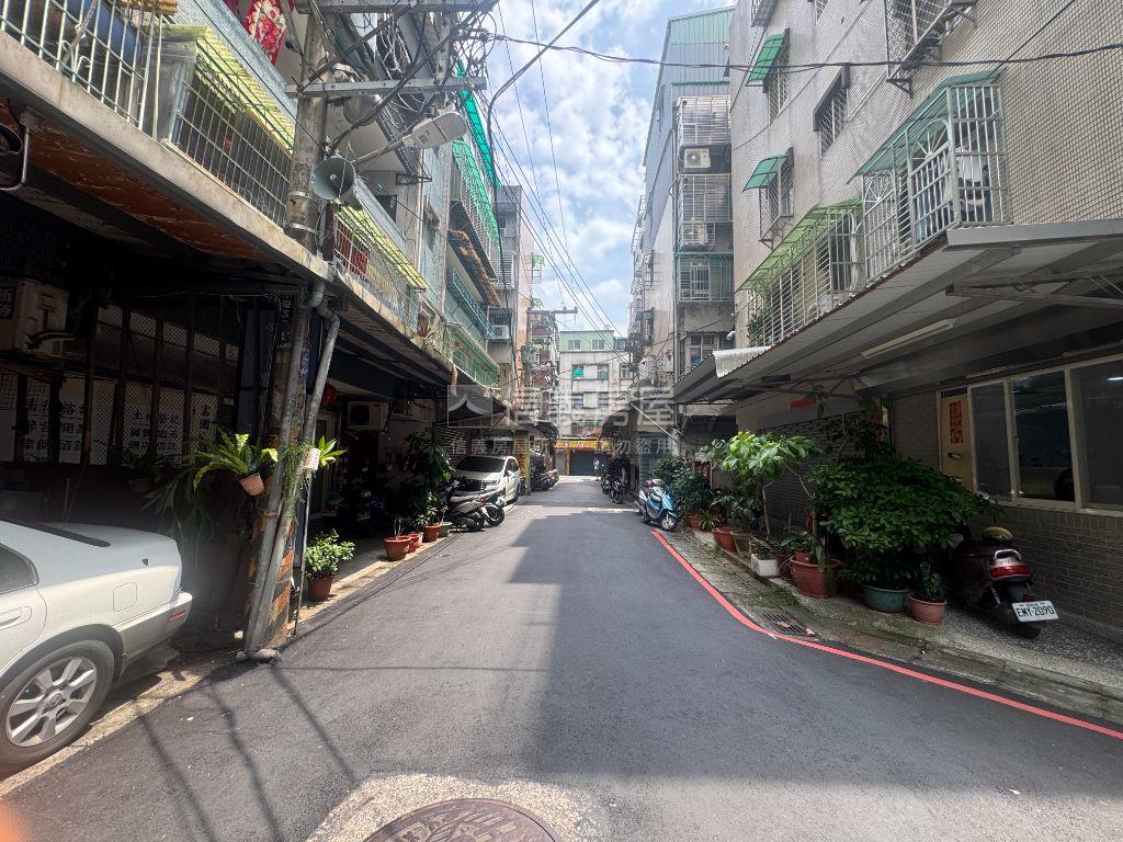 近捷運方正美寓房屋室內格局與周邊環境