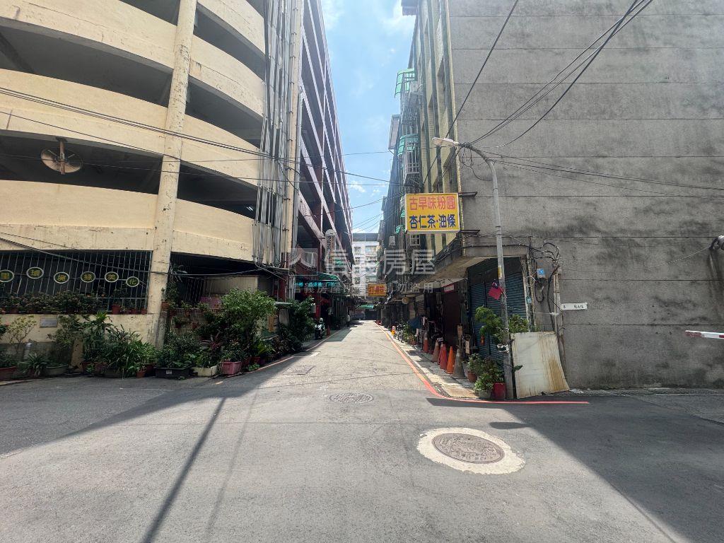 近捷運方正美寓房屋室內格局與周邊環境