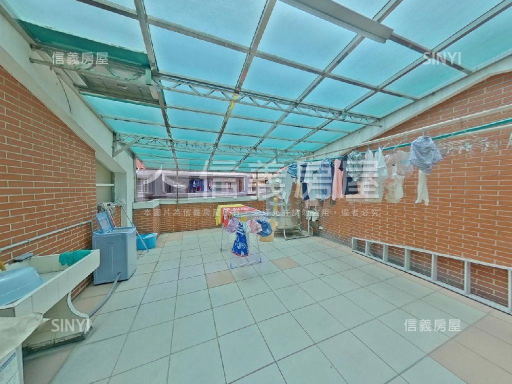 原然庭園可停雙車位透天房屋室內格局與周邊環境