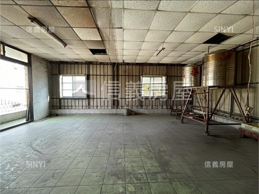 面寬約５．９米大別墅房屋室內格局與周邊環境