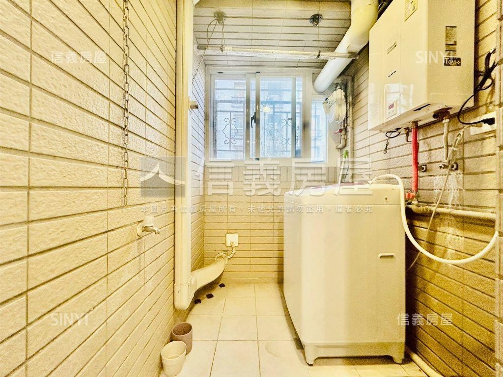 近中壢高中美２房房屋室內格局與周邊環境