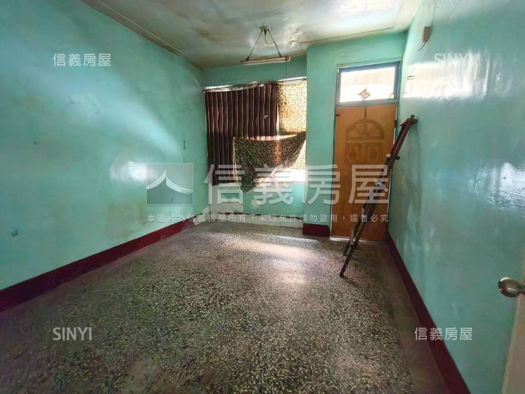 一心近輕軌小北百貨小透天房屋室內格局與周邊環境