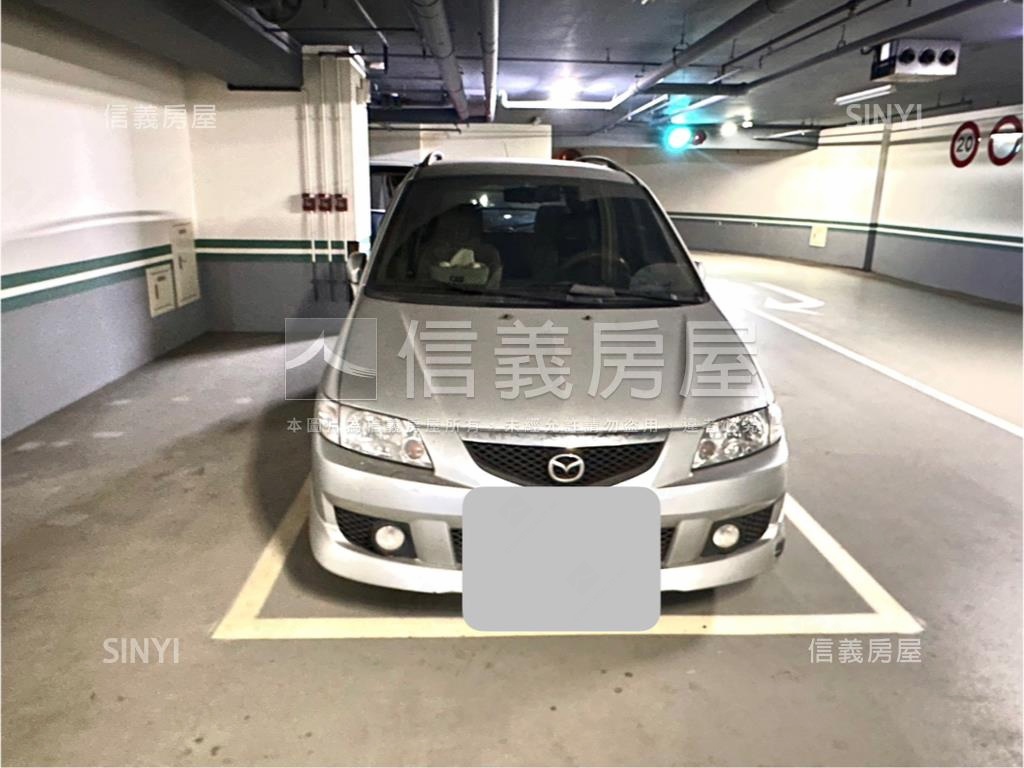 第一天廈獨立產權平面車位房屋室內格局與周邊環境