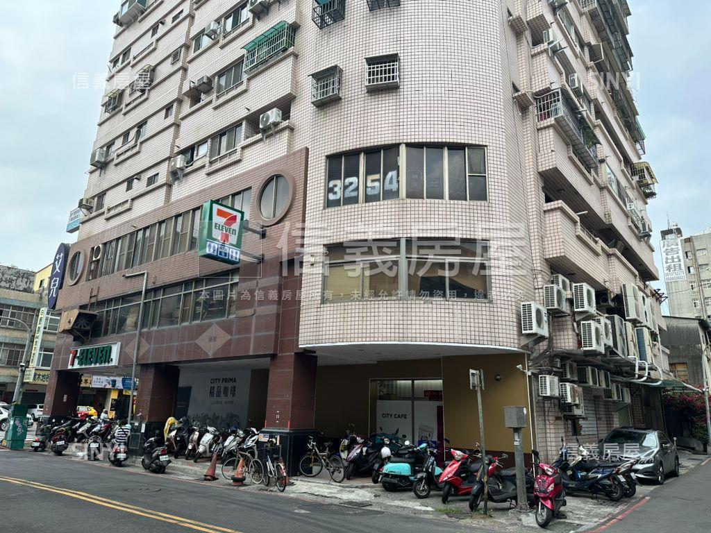 亞灣漢神大立面寬角店１房屋室內格局與周邊環境