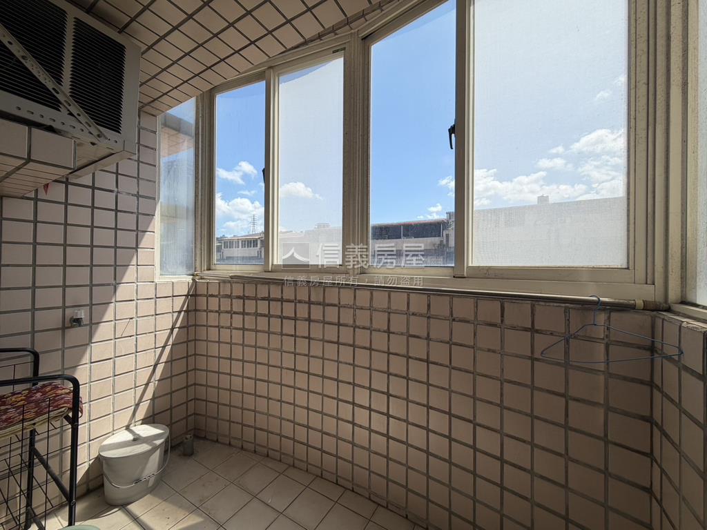 萬芳捷運邊間採光舒適美屋房屋室內格局與周邊環境
