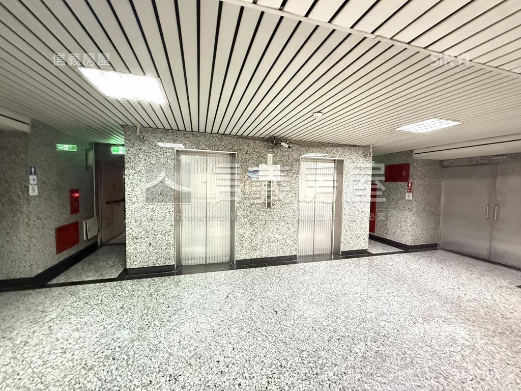 民權路鴻運金企業商辦９９房屋室內格局與周邊環境