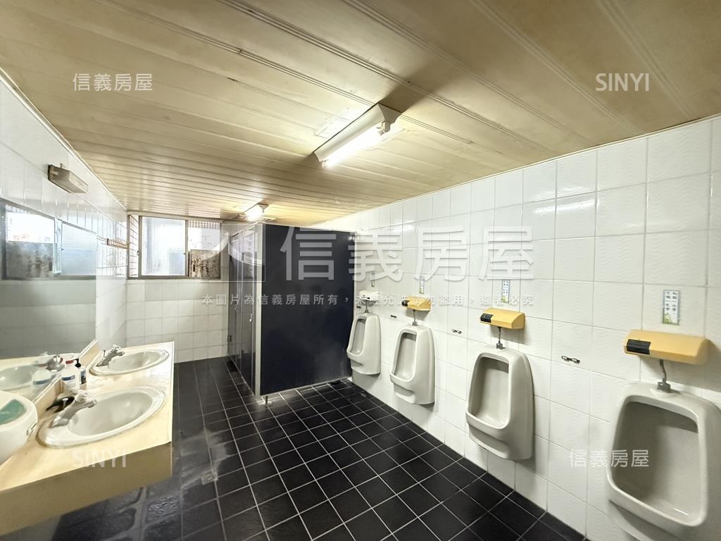 民權路鴻運金企業商辦９９房屋室內格局與周邊環境