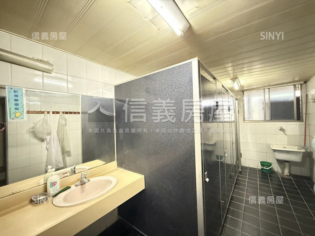 民權路鴻運金企業商辦９９房屋室內格局與周邊環境