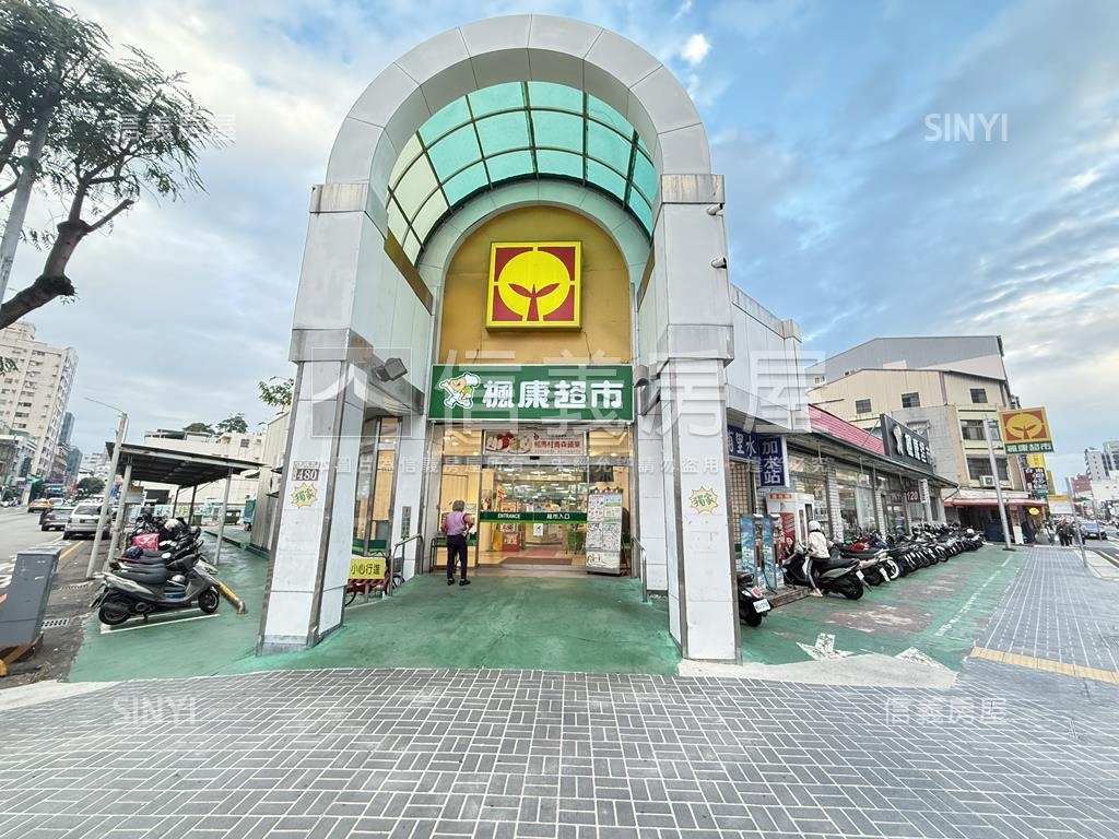 民權路鴻運金企業商辦９９房屋室內格局與周邊環境