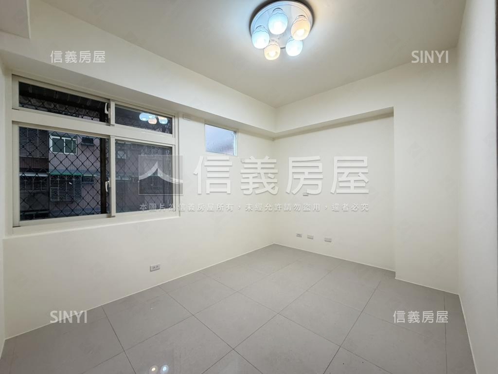 台北大第三房車位房屋室內格局與周邊環境