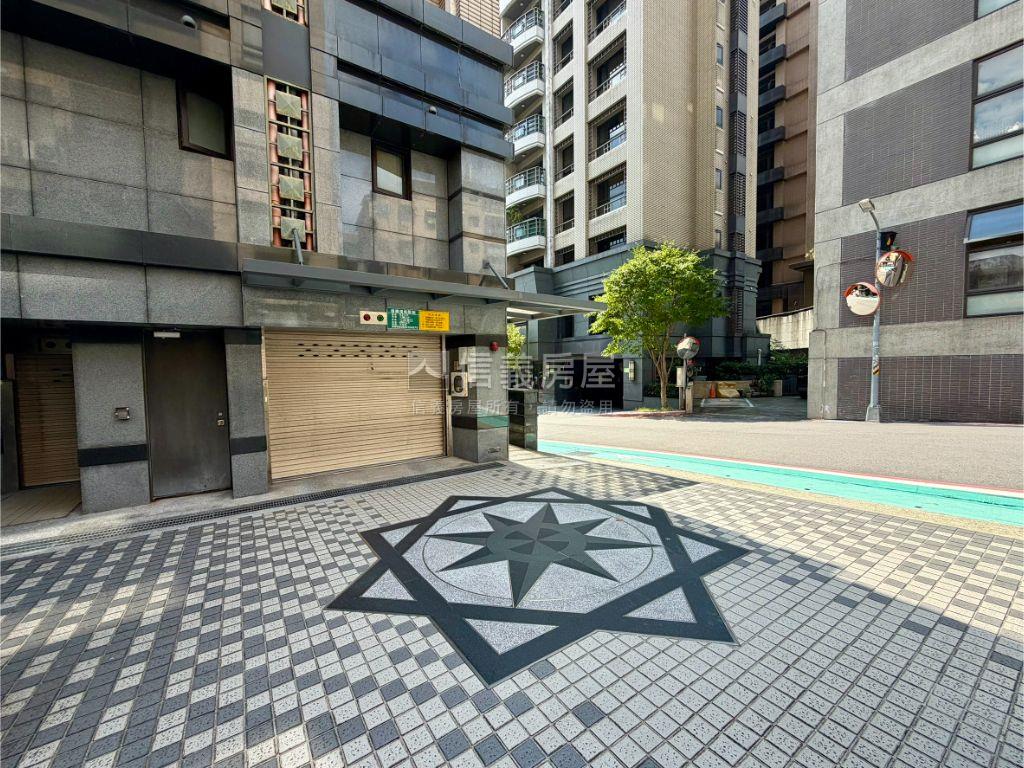 好便宜好讚的景山硯車位房屋室內格局與周邊環境