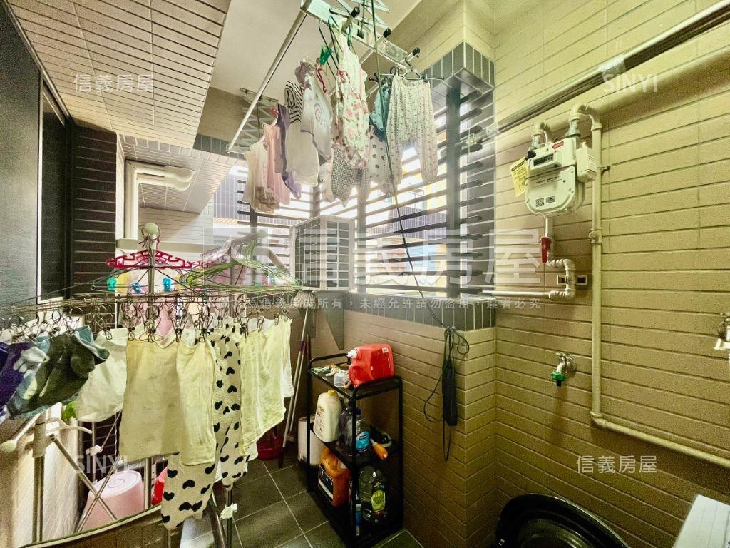 翡翠流域景觀三房平車房屋室內格局與周邊環境