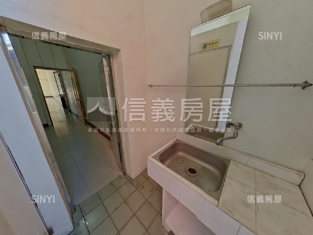信義南街私藏透天房屋室內格局與周邊環境