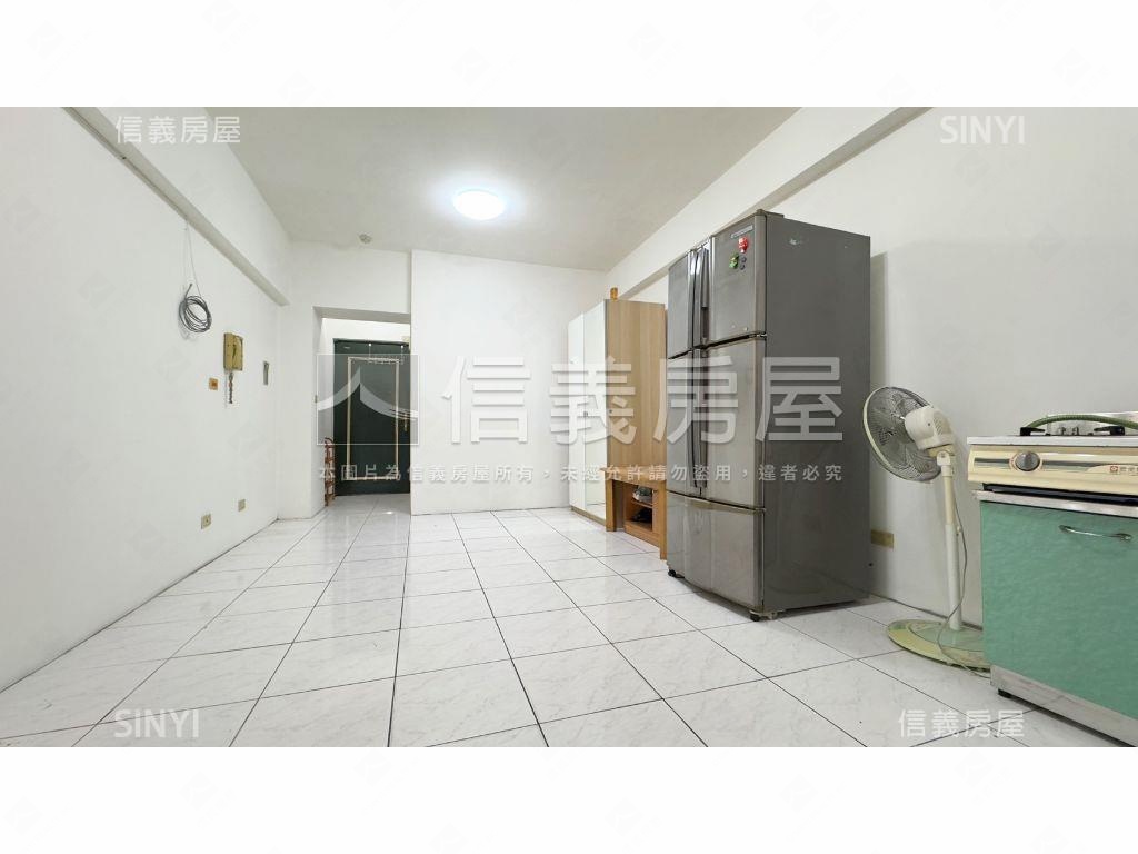 專任●綠園道套房有陽台房屋室內格局與周邊環境