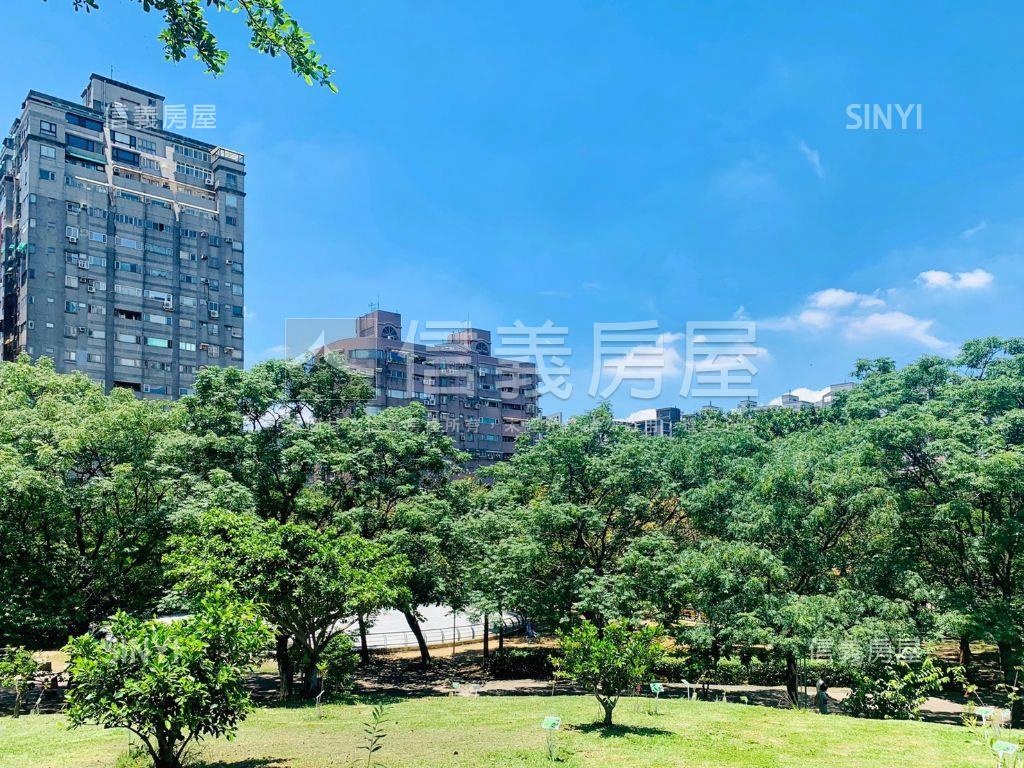 專任●綠園道套房有陽台房屋室內格局與周邊環境