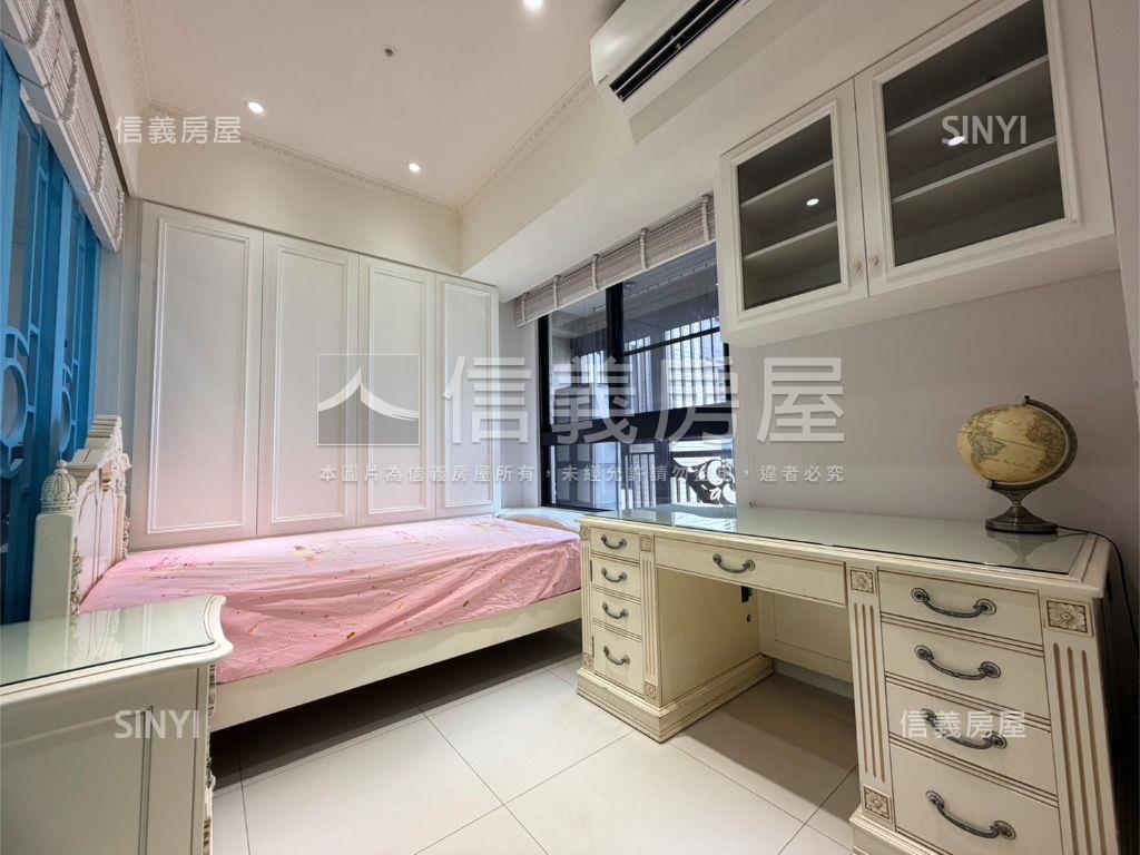 左營高鐵精裝大兩房平車房屋室內格局與周邊環境