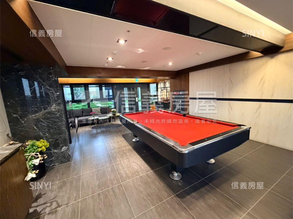 左營高鐵精裝大兩房平車房屋室內格局與周邊環境