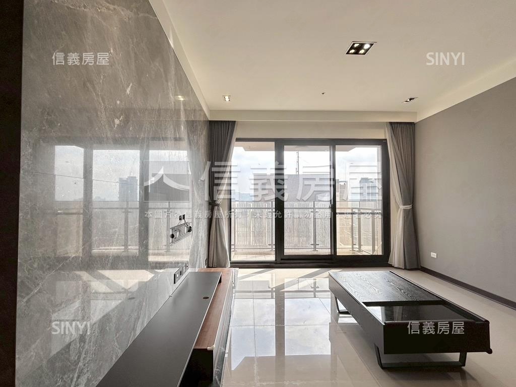 精美裝潢湛高峰大三房房屋室內格局與周邊環境