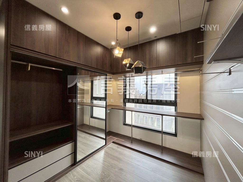 精美裝潢湛高峰大三房房屋室內格局與周邊環境