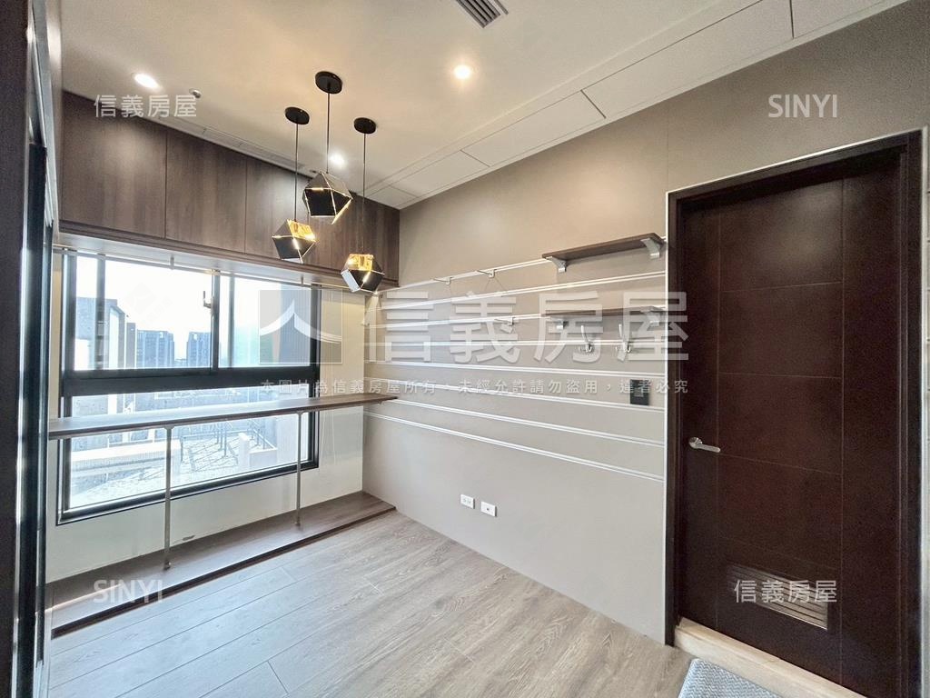 精美裝潢湛高峰大三房房屋室內格局與周邊環境