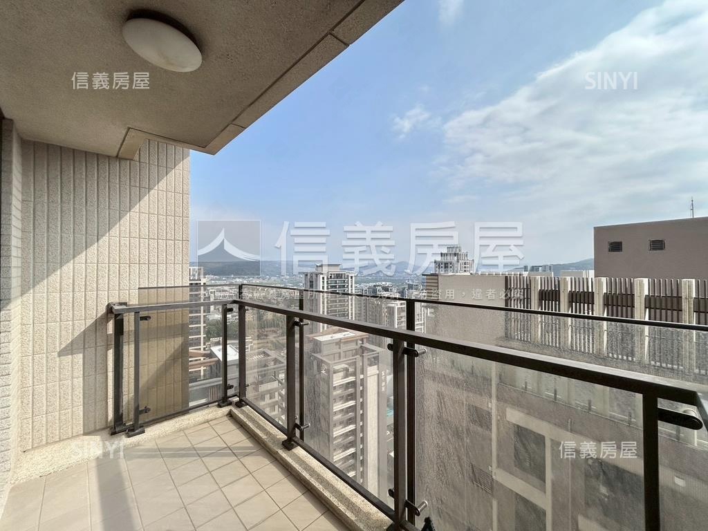 精美裝潢湛高峰大三房房屋室內格局與周邊環境