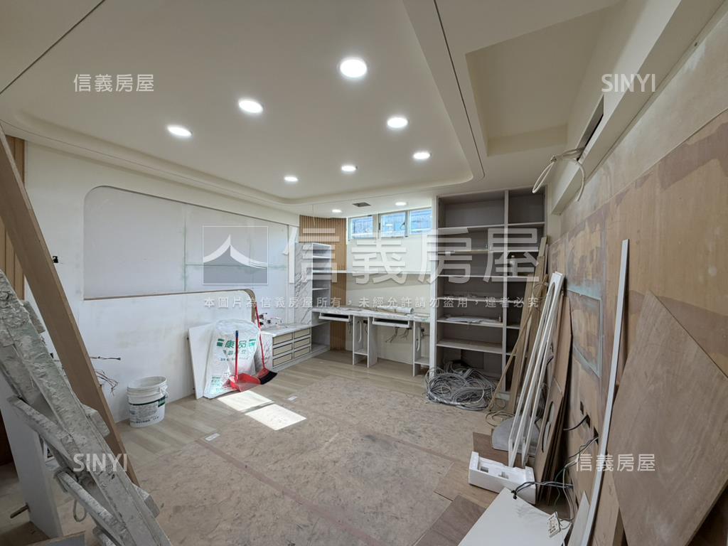 榮民南路透天店面房屋室內格局與周邊環境