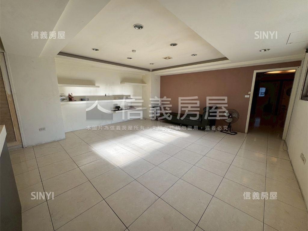 中區商辦｜綠川水岸首排房屋室內格局與周邊環境