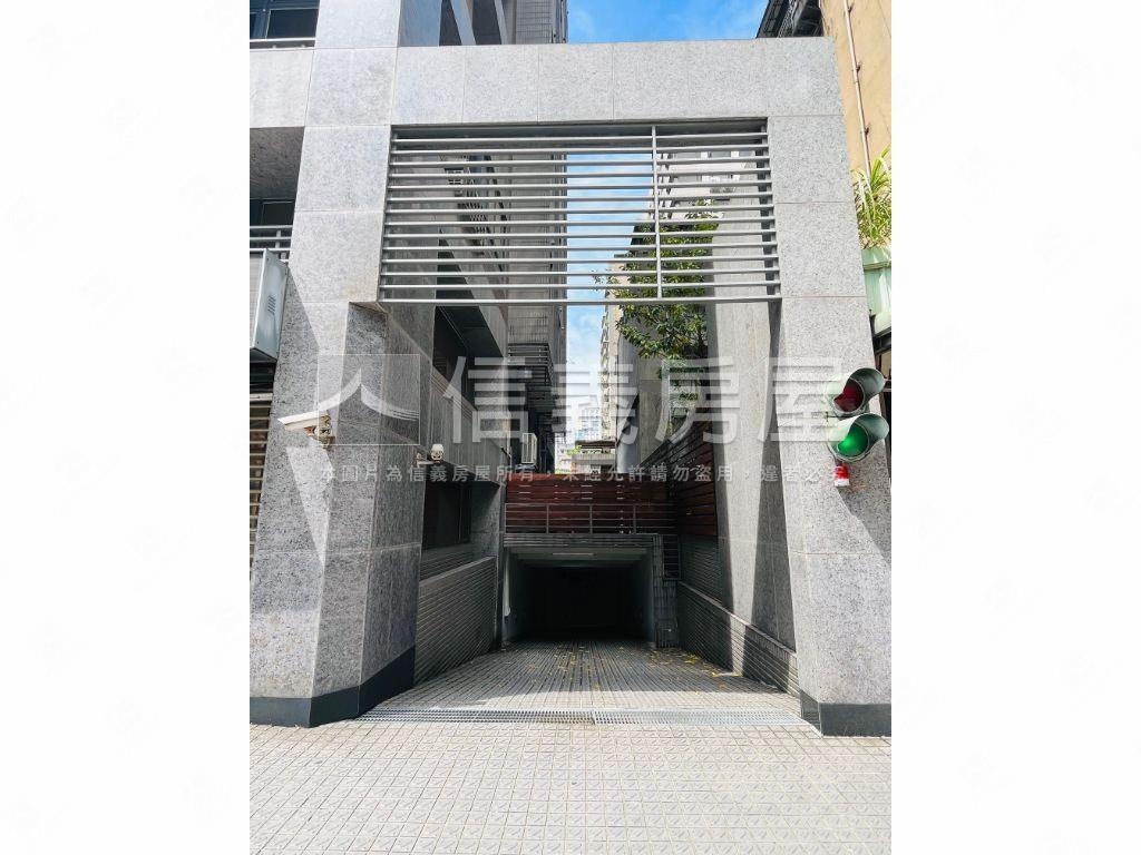 松江南京邊間露臺美宅房屋室內格局與周邊環境