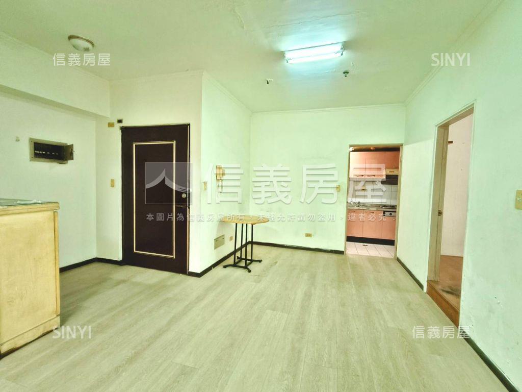 五甲有間便宜電梯３房房屋室內格局與周邊環境