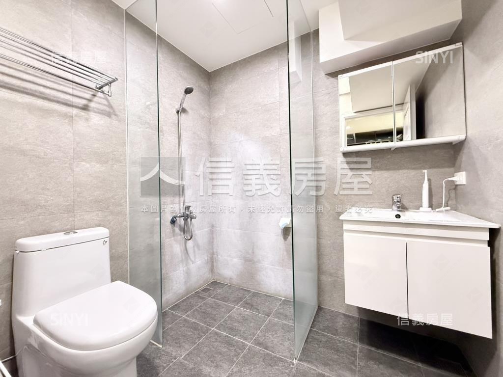 專任日僑電梯３房有管理房屋室內格局與周邊環境