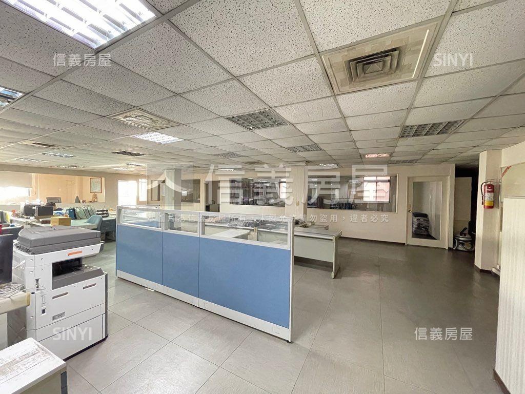 樹林臨路獨棟邊間廠店房屋室內格局與周邊環境