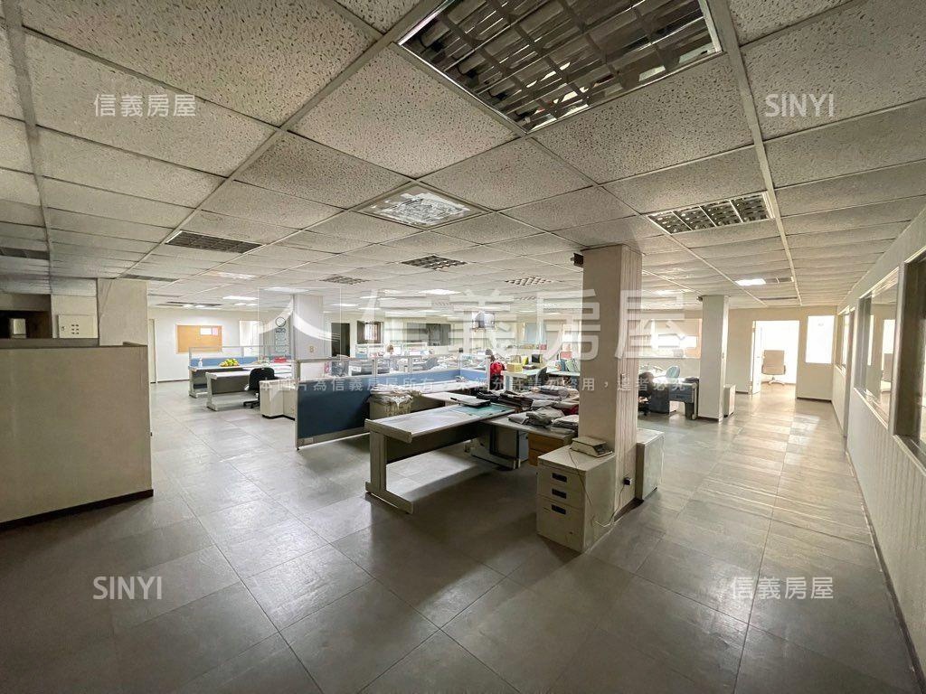 樹林臨路獨棟邊間廠店房屋室內格局與周邊環境