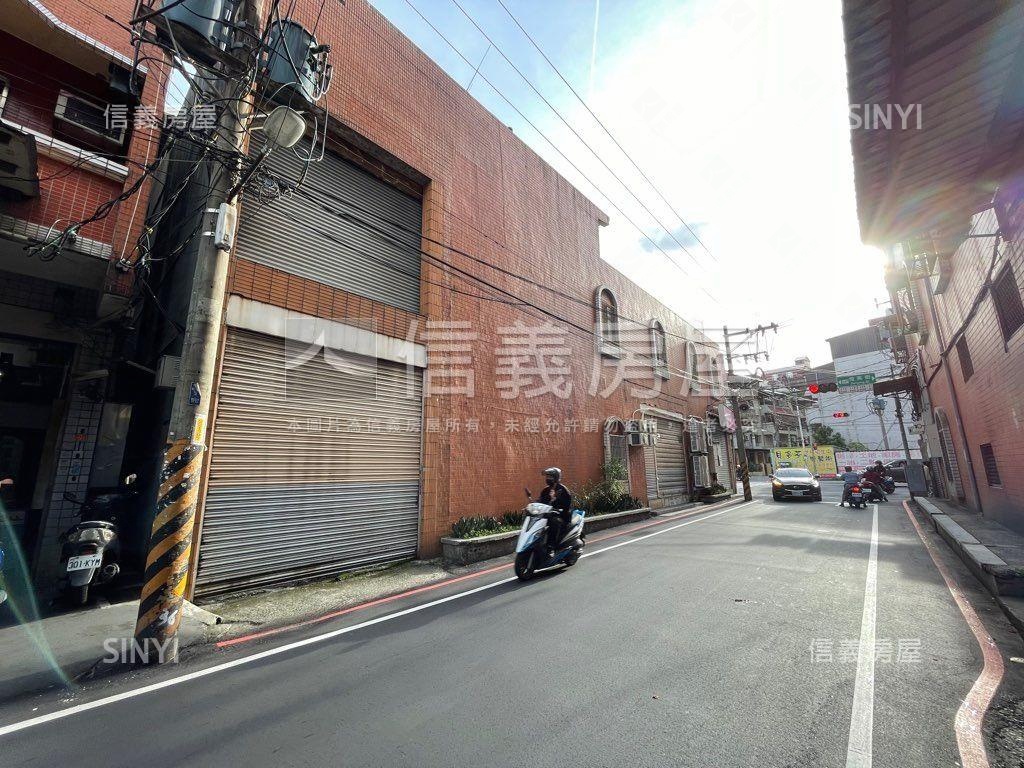 樹林臨路獨棟邊間廠店房屋室內格局與周邊環境