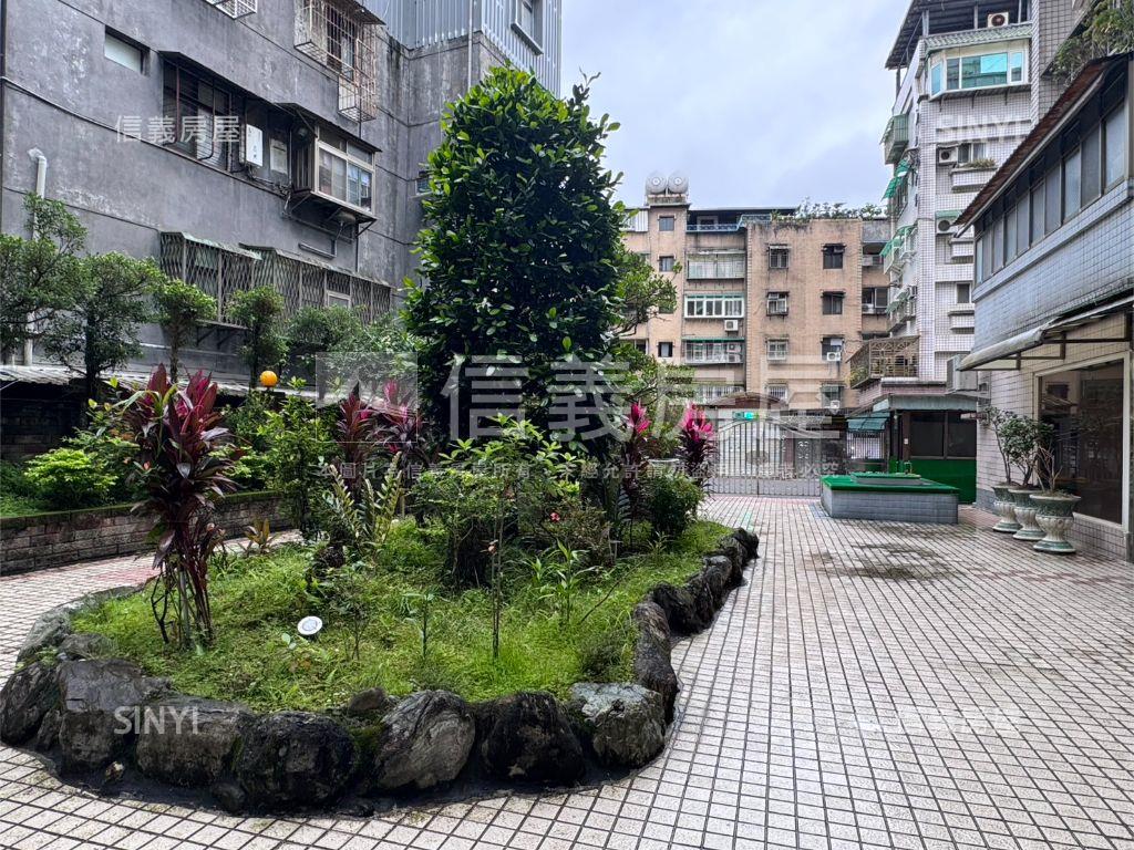 忠順生活圈｜花園露臺戶房屋室內格局與周邊環境