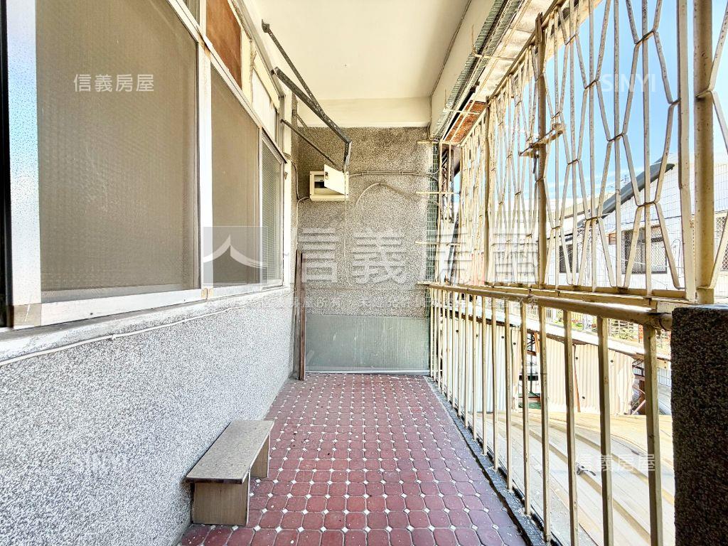 大成街透天－前後陽台房屋室內格局與周邊環境