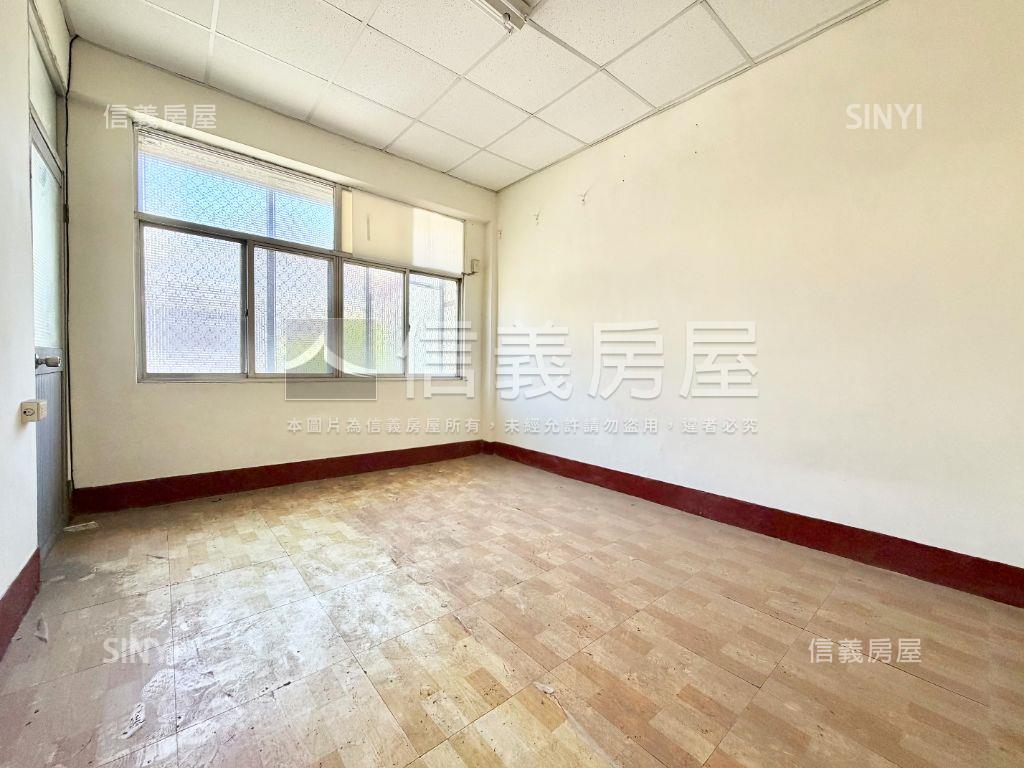 大成街透天－前後陽台房屋室內格局與周邊環境