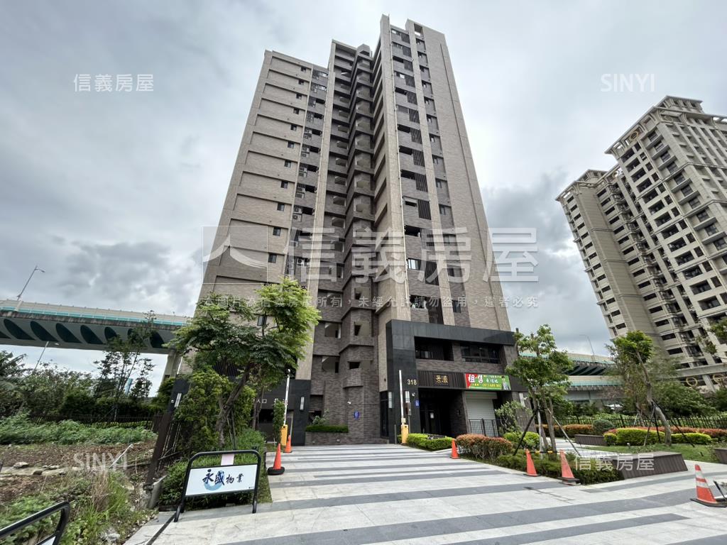 景漾雙車位金店面房屋室內格局與周邊環境