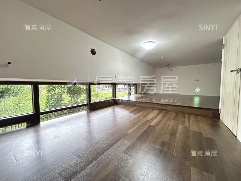景漾雙車位金店面房屋室內格局與周邊環境