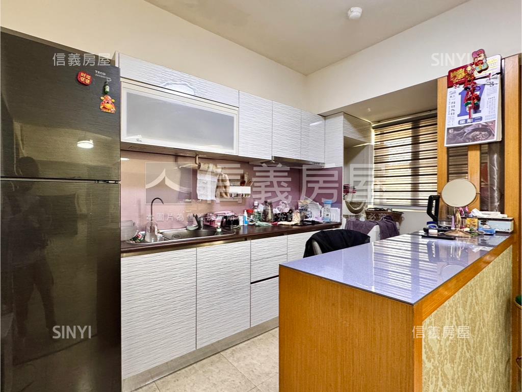 捷運Ｒ１５植物園兩房車位房屋室內格局與周邊環境