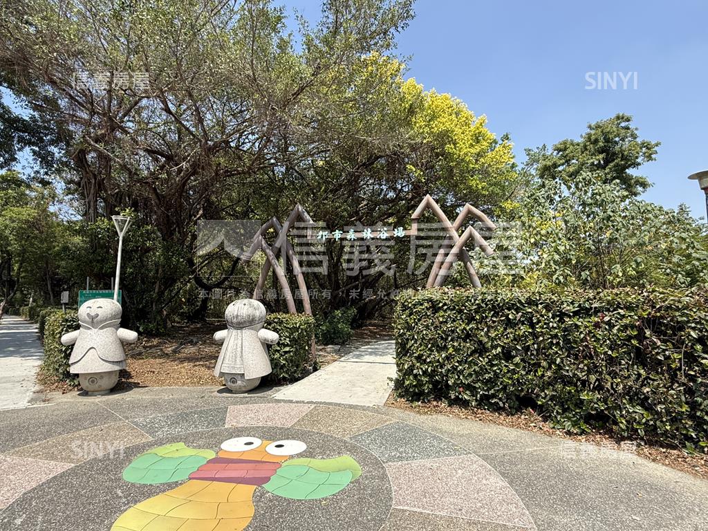 捷運Ｒ１５植物園兩房車位房屋室內格局與周邊環境