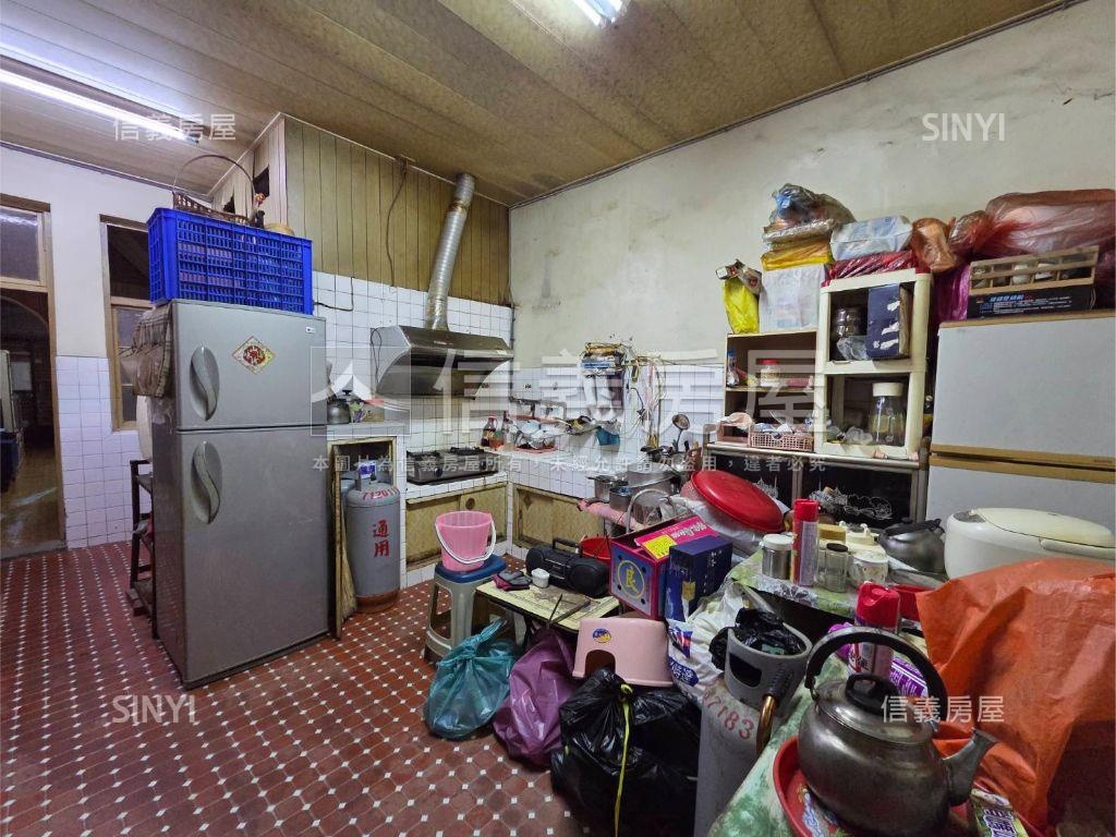 秀傳旁靜巷透天房屋室內格局與周邊環境