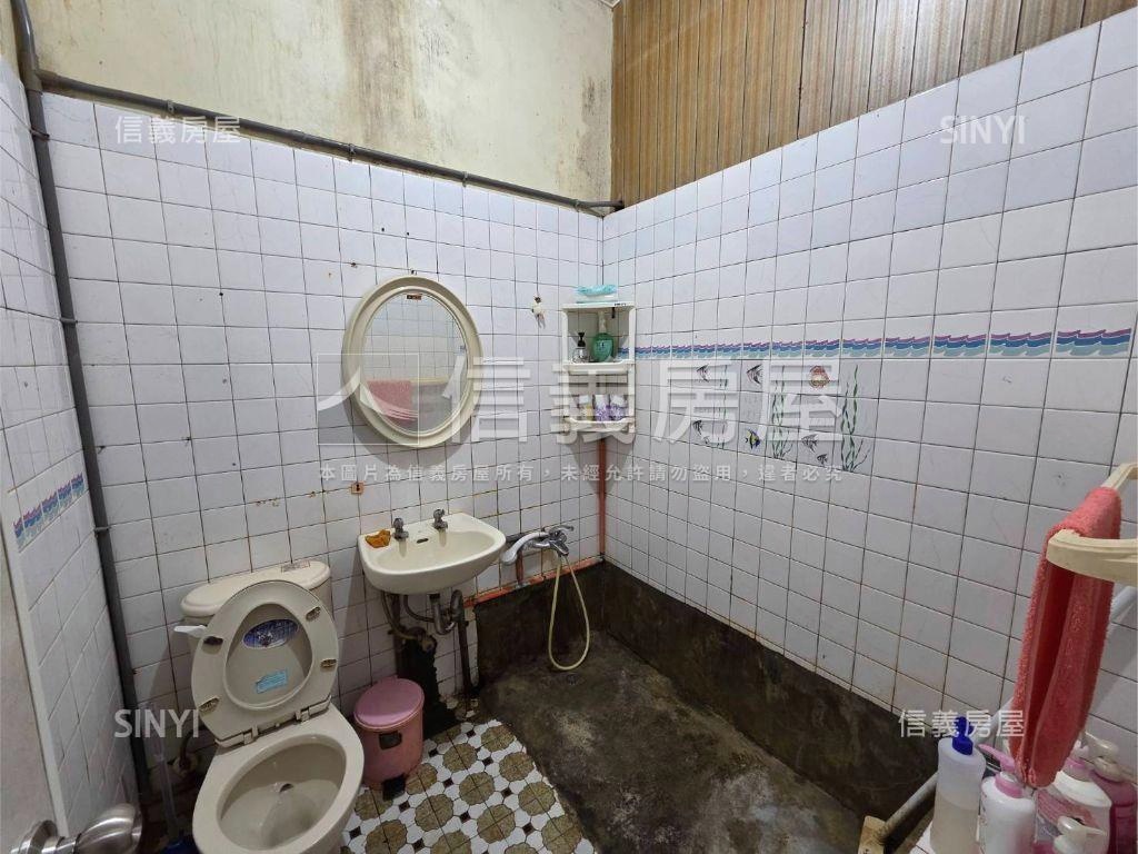 秀傳旁靜巷透天房屋室內格局與周邊環境