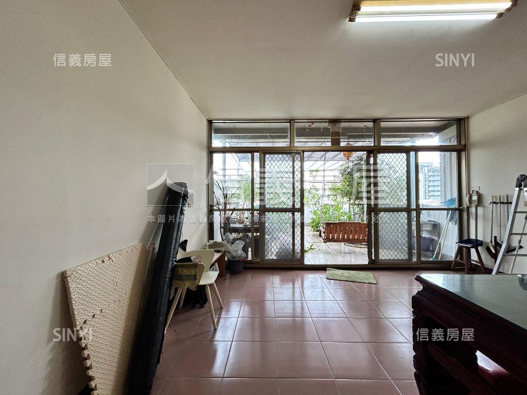 南屯大地坪住辦房屋室內格局與周邊環境