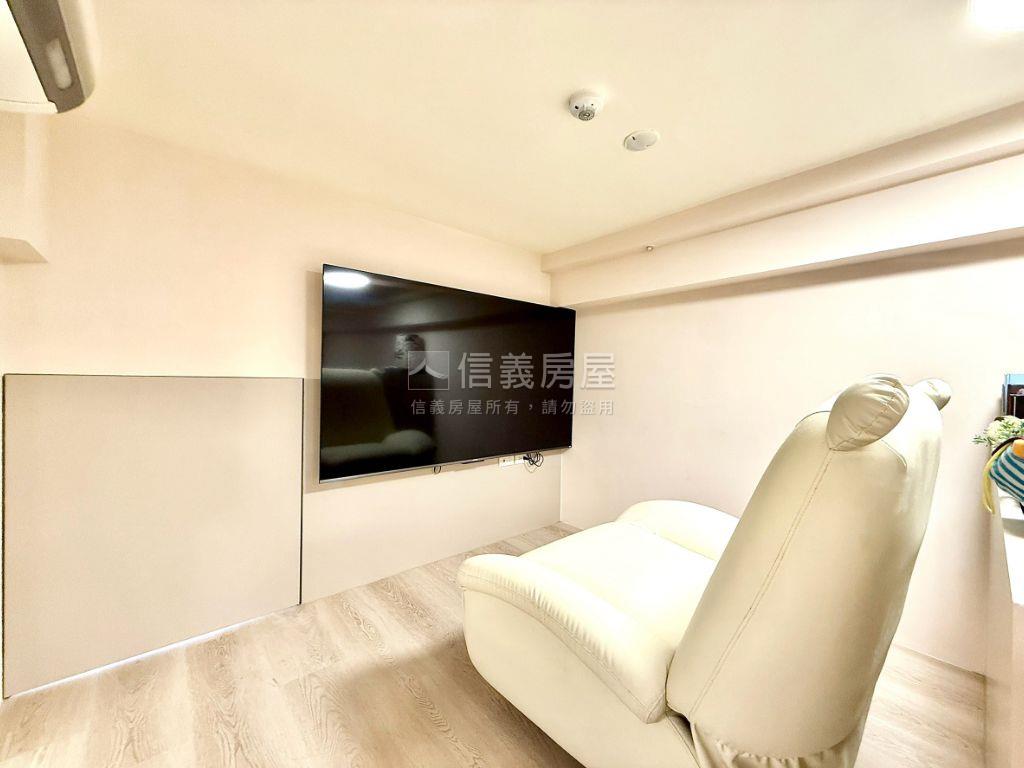 文心愛悅質感裝潢附平車位房屋室內格局與周邊環境